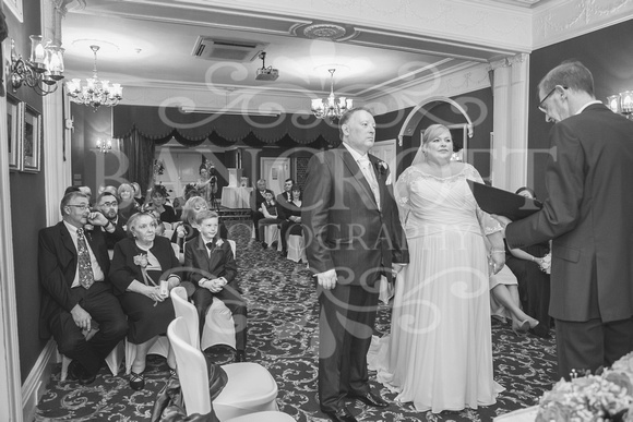 Graham-&-Jeanette-Statham Lodge Wedding - 00054