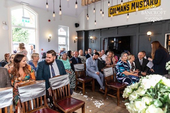 Andrew & Sacha - Irlam Station Black Swan Wedding 00197