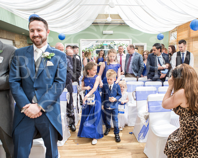 Kyle_&_Cassielle_Millhouse_Riverside_Bedford_Wedding-00530