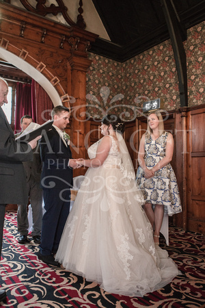 Michael_&_Laura_Worsley_Court_House_Wedding 00241