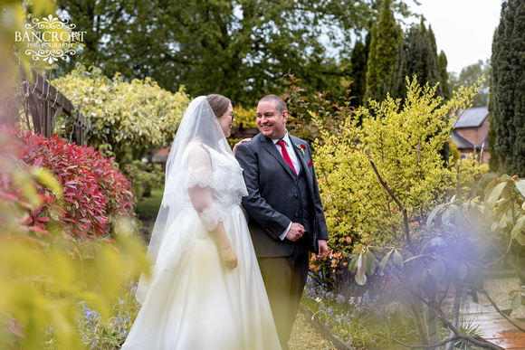 Matt & Eleanor - Nunsmere Hall 24-05-21 -  00512