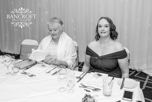 Liam_&_Beckie_Village_Hotel_Wedding 00369