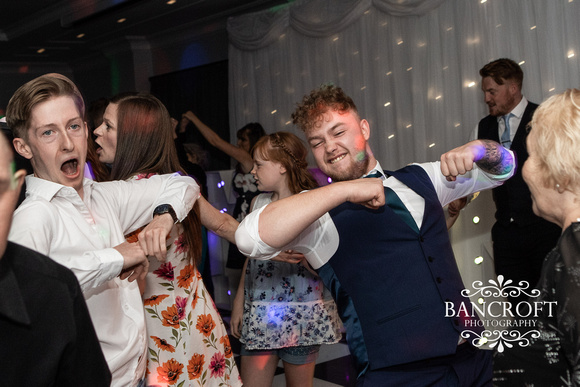 Liam_&_Beckie_Village_Hotel_Wedding 00814