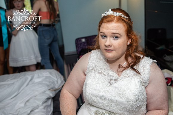 Liam_&_Beckie_Village_Hotel_Wedding 00875