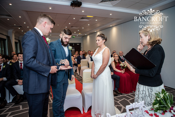 Kyle_&_Hollie_Village_Hotel_Wedding 00289