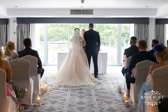 Andy & Sophie - Formby Hall 00319