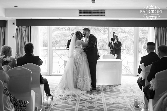 Andy & Sophie - Formby Hall 00395