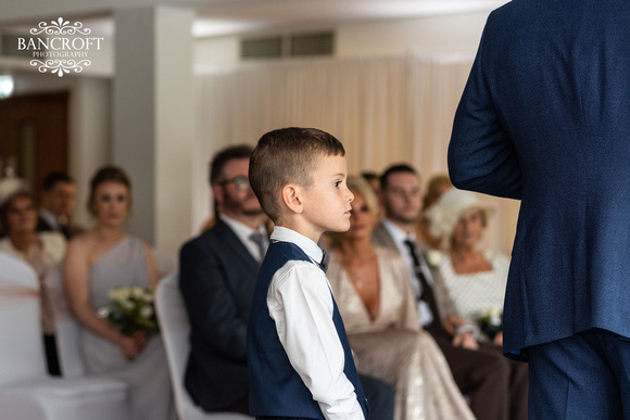 Andy & Sophie - Formby Hall 00355