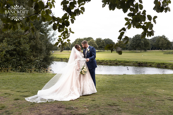 Andy & Sophie - Formby Hall 00426