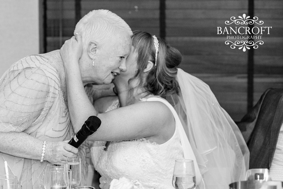 Simon_&_Claire_St_Georges_Liverpool_Wedding 00832