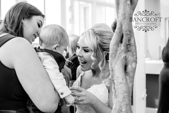 Gareth_&_Louise_Chester_Doubletree_Hilton_Wedding 00502