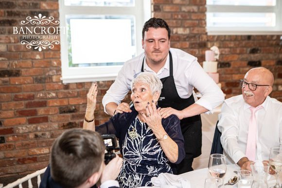 Gareth_&_Louise_Chester_Doubletree_Hilton_Wedding 00942