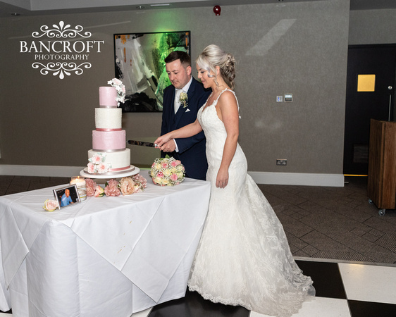 Gareth_&_Louise_Chester_Doubletree_Hilton_Wedding 01092