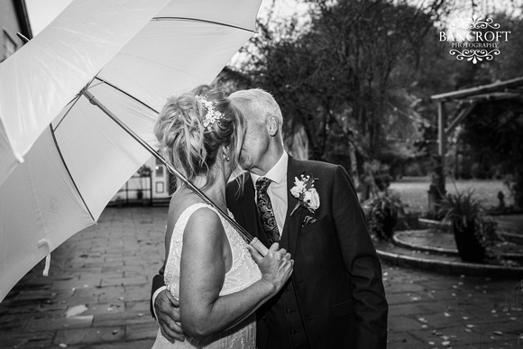 Lenny & Karen - Statham Lodge  00631