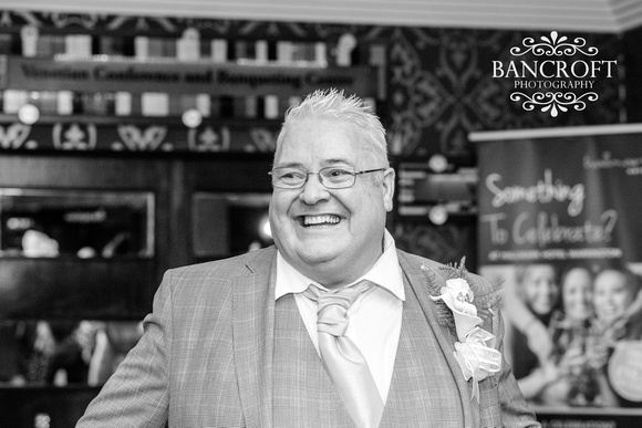 Neil_&_June_Hallmark_Hotel_Warrington_Wedding_Blog 00364