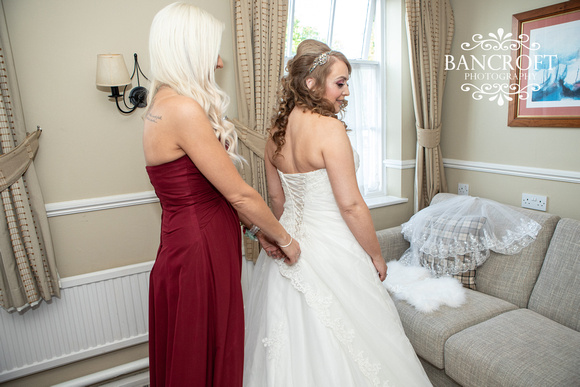 Stephen & Lyndsey Heaton House Wedding 00075