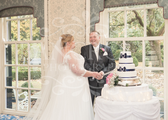 Graham-&-Jeanette-Statham Lodge Wedding - 00093