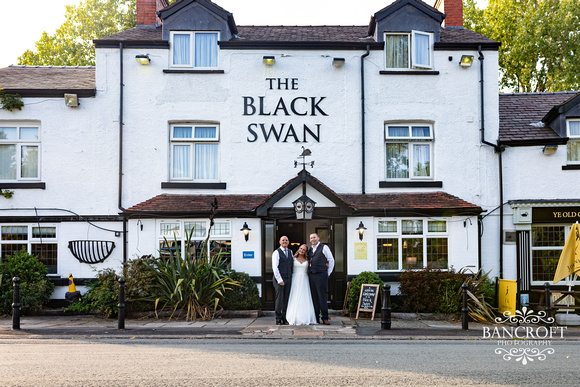 Andrew & Sacha - Irlam Station Black Swan Wedding 00939