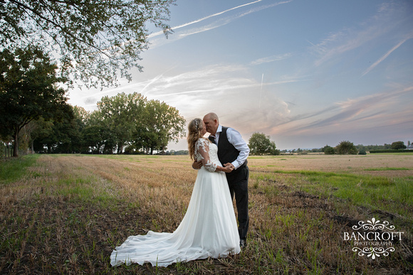 Andrew & Sacha - Irlam Station Black Swan Wedding 01157