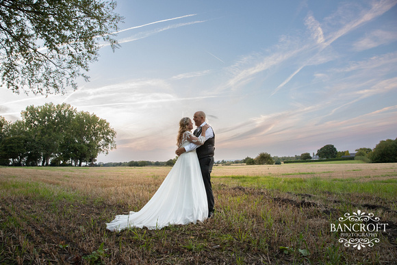 Andrew & Sacha - Irlam Station Black Swan Wedding 01147