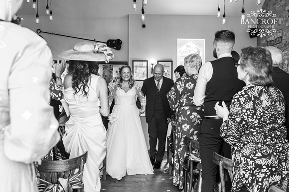 Andrew & Sacha - Irlam Station Black Swan Wedding 00331