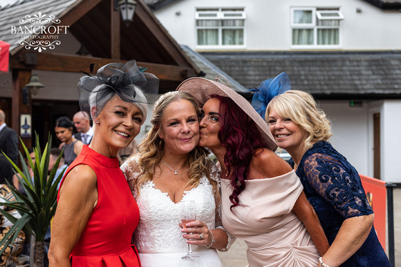 Andrew & Sacha - Irlam Station Black Swan Wedding 00814